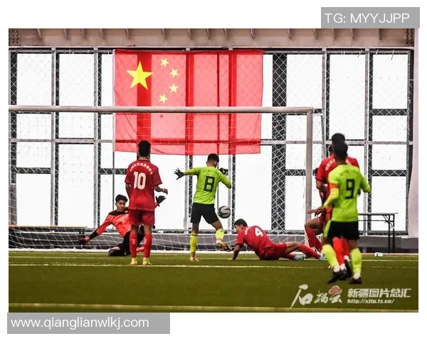 足球明星写真集：捕捉绿茵场上的激情瞬间与荣耀时刻